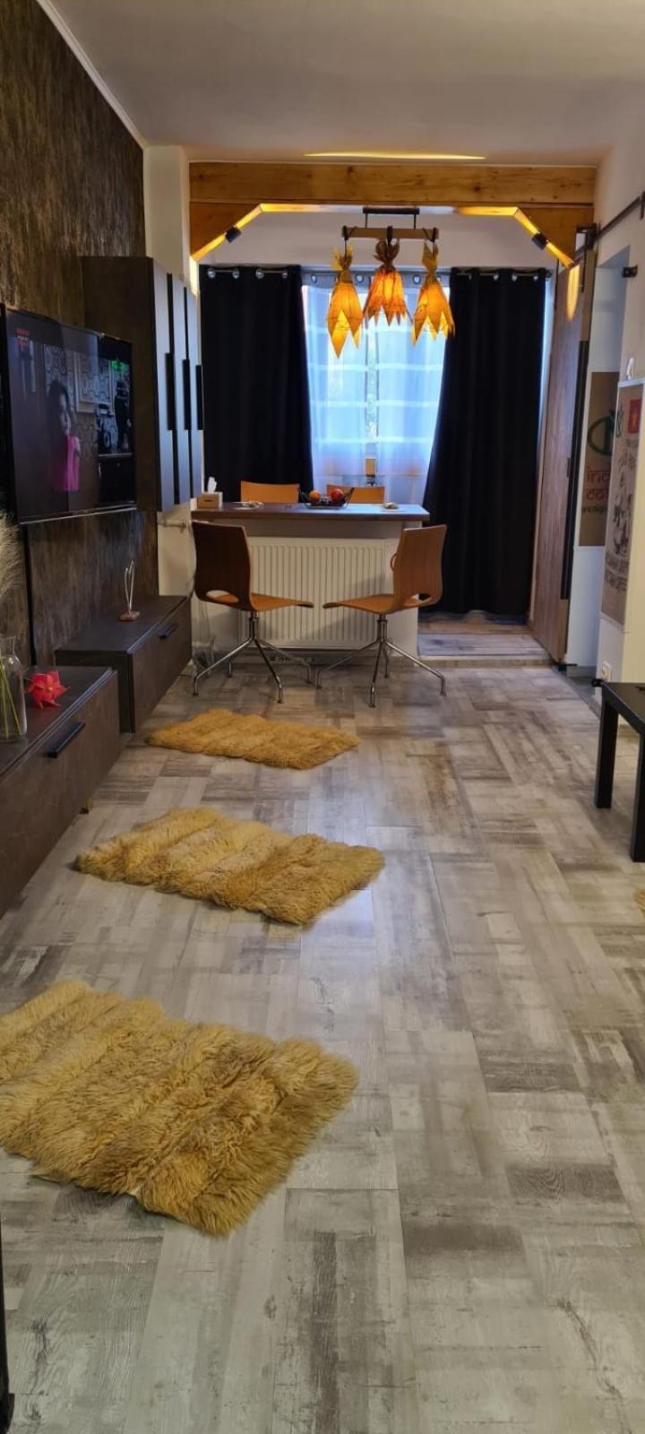 Tiki'S Bar Studio Bucharest Luaran gambar
